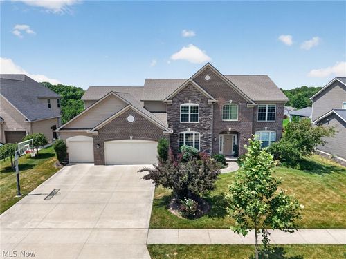 22334 Pinnacle Pt, Strongsville, OH, 44149-2982 | Card Image
