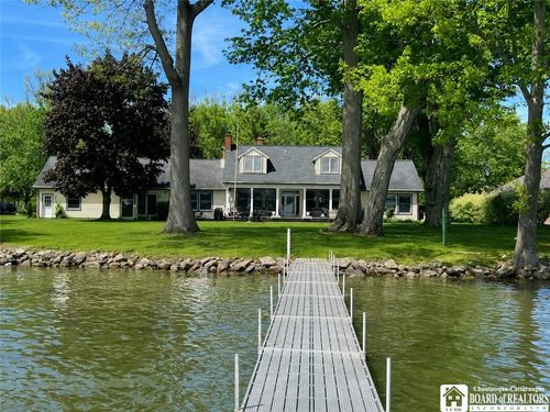 3756 Heinman Rd, Greenhurst, NY, 14742-8008 | Card Image