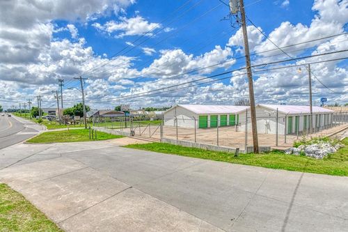 8125 W Britton Rd, Oklahoma City, OK, 73132-1304 | Card Image