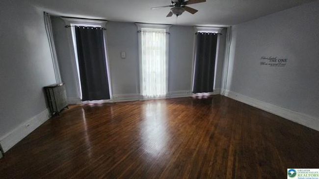 APT-1 - 113 W Broad St, House other with 2 bedrooms, 1 bathrooms and null parking in Tamaqua PA | Image 10