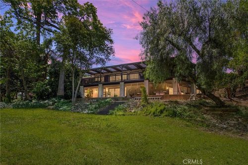 115 Sierra Vista Dr, Redlands, CA, 92373-7223 | Card Image