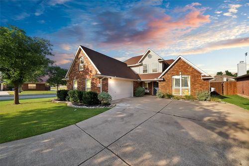 2210 Evergreen Cv, Corinth, TX, 76208-5240 | Card Image