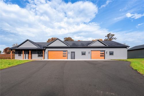 4165 667th Ave, MENOMONIE, WI, 54751-1105 | Card Image