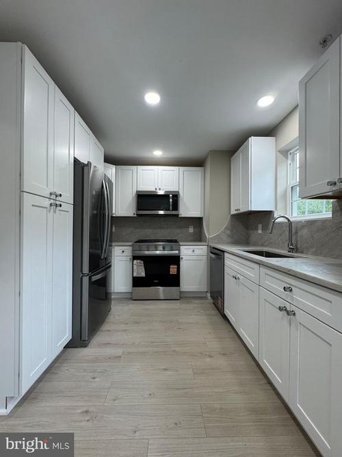 203-15609 Everglade Ln, BOWIE, MD, 20716-3294 | Card Image