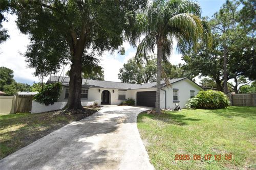 3827 Frostwood Ct, Land O' Lakes, FL, 34639-4247 | Card Image