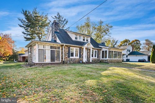 302 Baynard Blvd, WILMINGTON, DE, 19803-4302 | Card Image