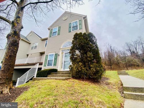 475 Stoneglen St, COLLEGEVILLE, PA, 19426-3945 | Card Image