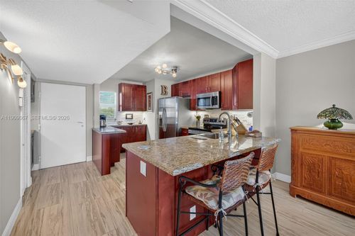 apt-205-121 Golden Isles Dr, Hallandale Beach, FL, 33009-5805 | Card Image