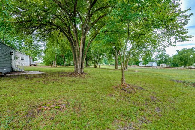 307 Commerce St W, House other with 2 bedrooms, 1 bathrooms and null parking in Honey Grove TX | Image 24