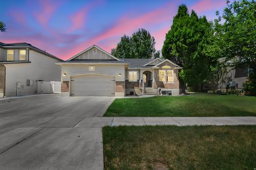 1023 N 3300 W, Layton, UT, 84041-7168 | Card Image