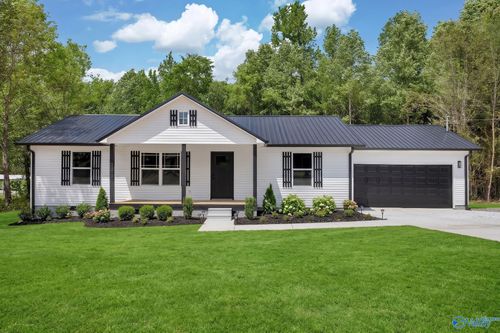 2312 Half Section Line Rd, Albertville, AL, 35950-4810 | Card Image