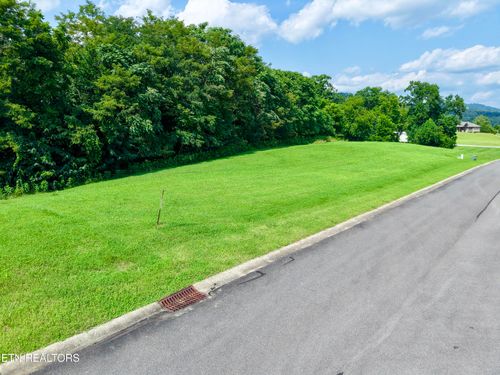 5043 Serenity Dr, Mooresburg, TN, 37811-2601 | Card Image