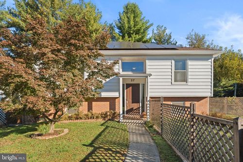 27 Carver Rd, Cabin John, MD, 20818-1219 | Card Image