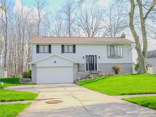 3122 Junior Pkwy, Brunswick, OH, 44212-1444 | Card Image