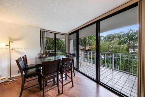 apt-412-2000 Towerside Ter, Miami, FL, 33138-2223 | Card Image