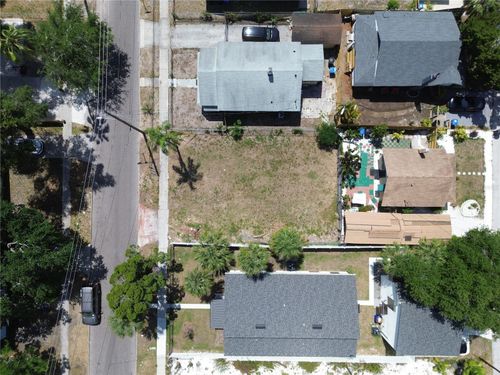 935 13th Ave S, ST PETERSBURG, FL, 33705-2314 | Card Image