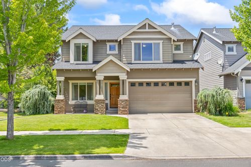 1885 Ne Altura Drive, Bend, OR, 97701 | Card Image