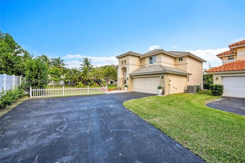 2726 Nw 68th Ave, Margate, FL, 33063-2079 | Card Image