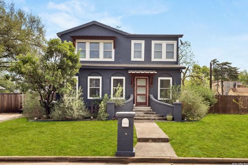 905 N Camp St, Seguin, TX, 78155-4553 | Card Image