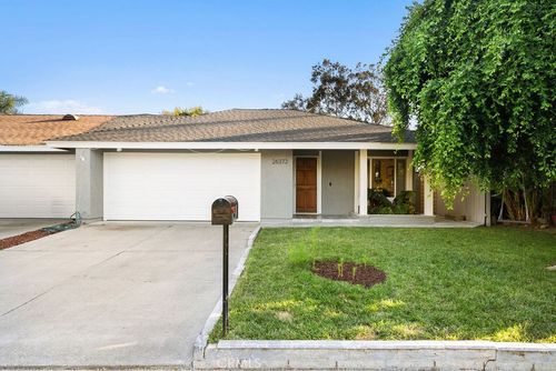 26372 Laurelwood Ln, San Juan Capistrano, CA, 92675-1126 | Card Image