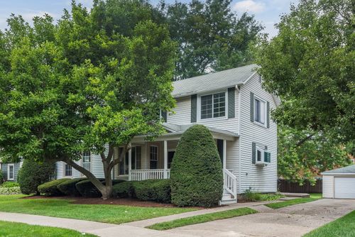 318 W Wing St, Arlington Heights, IL, 60005-1439 | Card Image