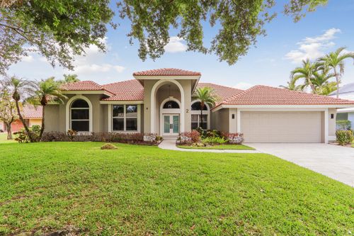 2 Old Fence Rd, Palm Beach Gardens, FL, 33418-3710 | Card Image