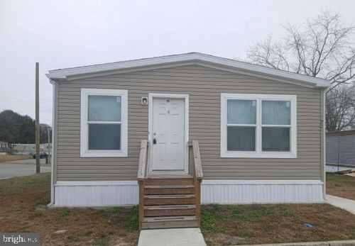 868 E Commerce St, BRIDGETON, NJ, 08302-2285 | Card Image