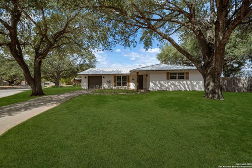 1120 Maia St, Pleasanton, TX, 78064-3345 | Card Image