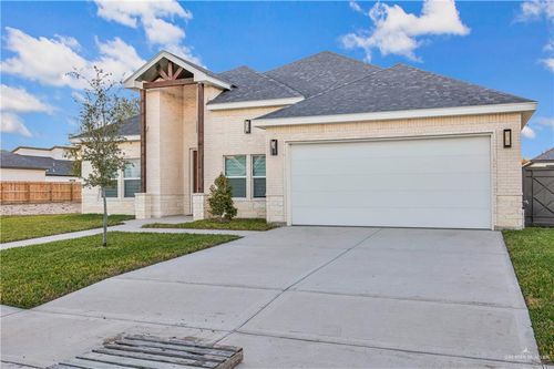 8015 N 48th Ln, McAllen, TX, 78504 | Card Image