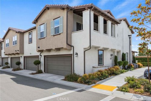 7020 Turin Pl, Eastvale, CA, 92880-6425 | Card Image
