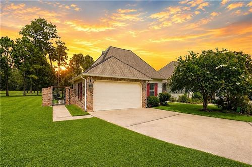 107 Mount Carmel Ct, Covington, LA, 70435-6118 | Card Image