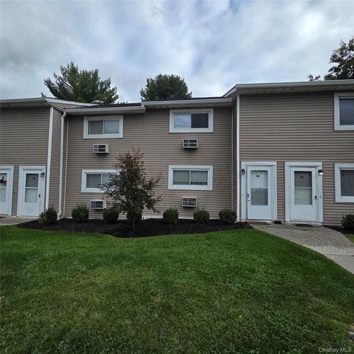 b-3 Fishkill Glen Drive, Fishkill, NY, 12524 | Card Image
