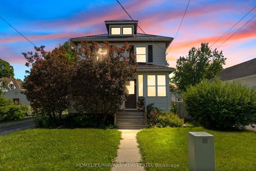 207-209 Inshes Ave, Chatham, ON, N7M2Z5 | Card Image