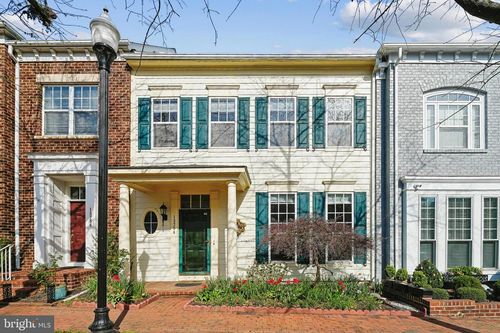 13754 Fleet St, WOODBRIDGE, VA, 22191-5400 | Card Image