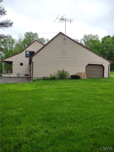 9911 Korber Road, House other with 4 bedrooms, 2 bathrooms and null parking in Trenton NY | Image 3