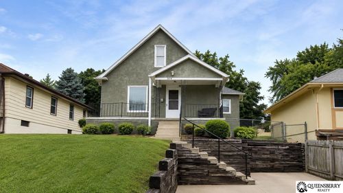 3814 Gordon Street, Omaha, NE, 68105 | Card Image
