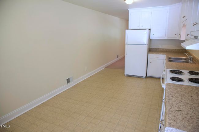 Kitchen and Dining Nook | Image 14