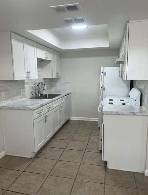 b-4407 Teri Rd, Austin, TX, 78744-2945 | Card Image