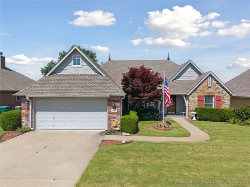 5422 Redbud Dr, Sand Springs, OK, 74063-3265 | Card Image