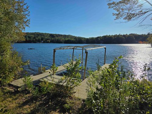 200 Hemlock Dr, Gilmanton, NH, 03237-4421 | Card Image