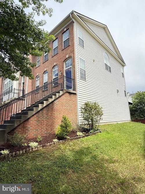 16321 Flotsam Ln, WOODBRIDGE, VA, 22191-6031 | Card Image