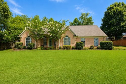 20 Country Brook Dr, Oakland, TN, 38060-4065 | Card Image