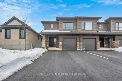 33 Martin St, Tillsonburg, ON, N4G0K3 | Card Image