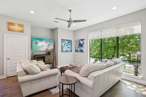 1-4407 Munger Avenue, Dallas, TX, 75204 | Card Image