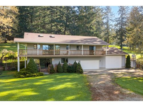 924 Lou Gray Dr, Myrtle Creek, OR, 97457-7324 | Card Image
