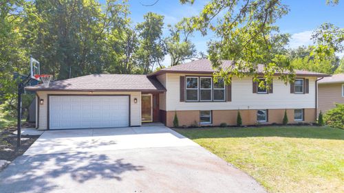 3709 W Franciscan Dr, Crown Point, IN, 46307 | Card Image