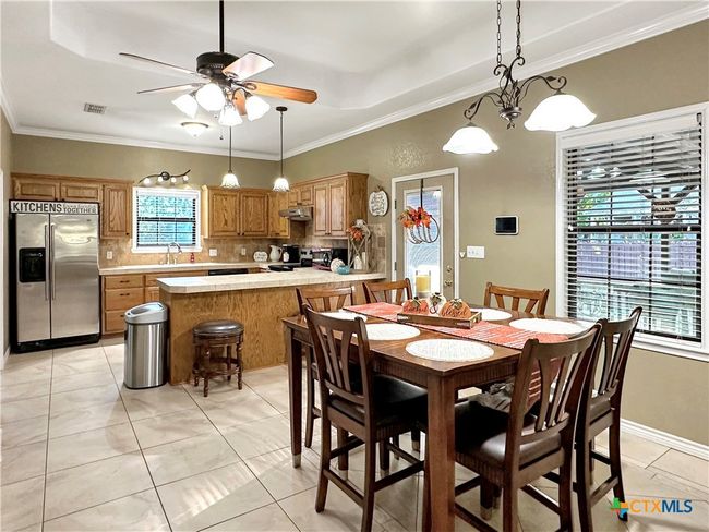 720 E Travis St, House other with 3 bedrooms, 2 bathrooms and null parking in Luling TX | Image 11