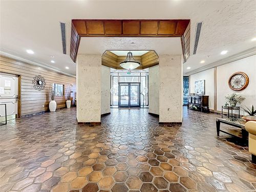 1411-400 Island Way, CLEARWATER BEACH, FL, 33767-2137 | Card Image