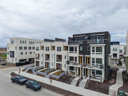 571 N 1400 W, Farmington, UT, 84025-3154 | Card Image