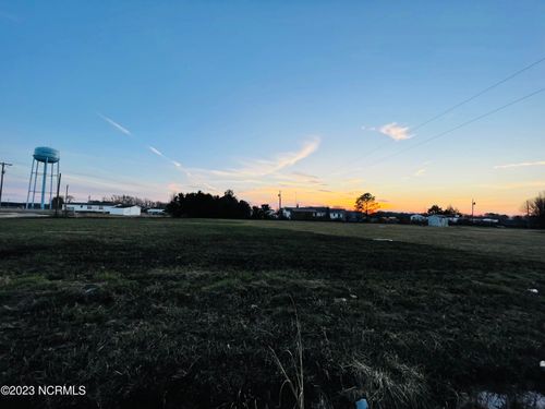 15 & 15a Brooks Rd, Scotland Neck, NC, 27874-8599 | Card Image